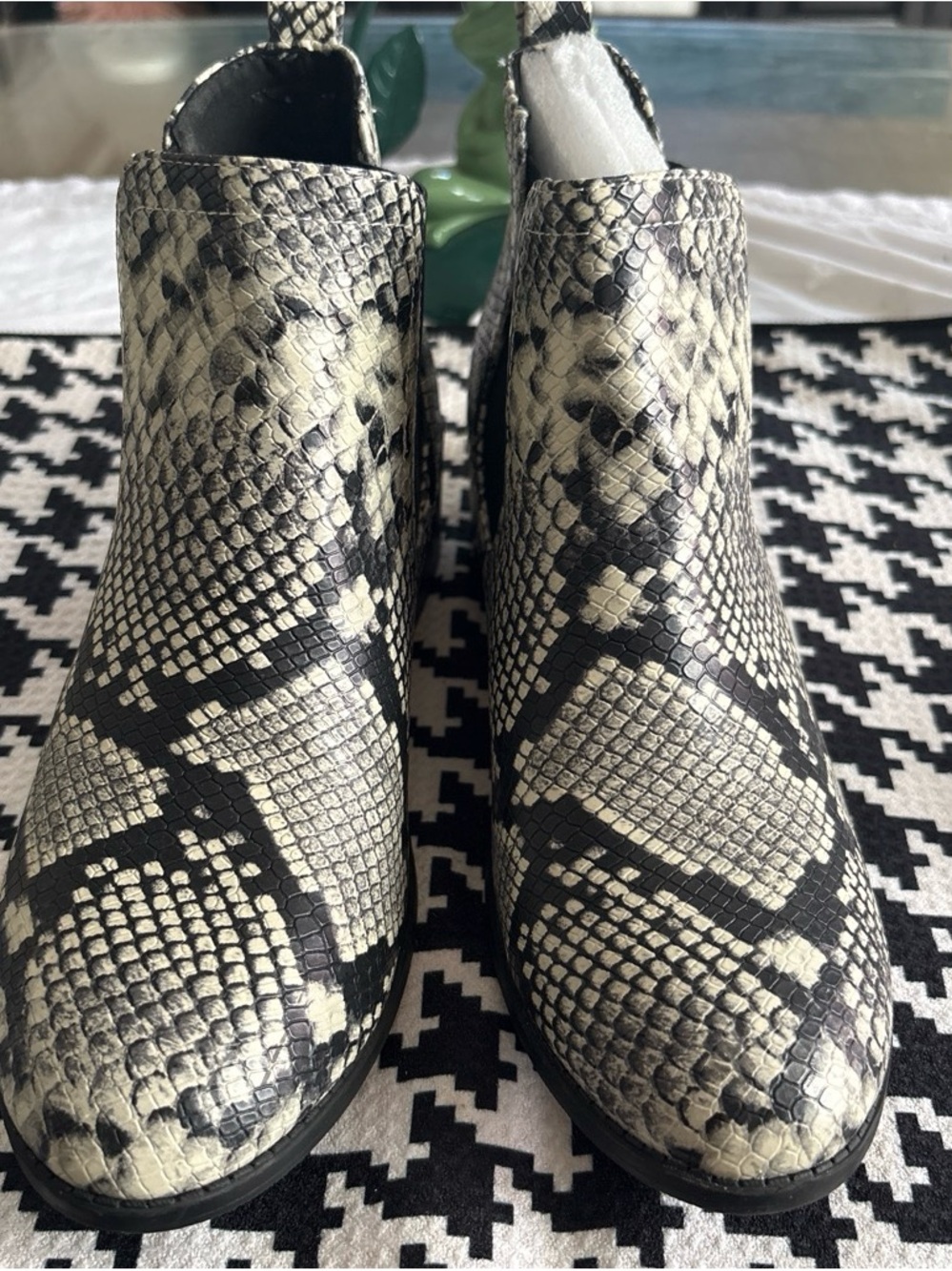 Cityclassified Black & Cream Snake-Print Ankle Boots